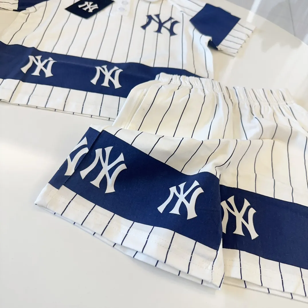 【90-150cm】二点セット 存在感抜群 着心地良い トレンド 快適  半袖Ｔシャツ＋ショートパンツ セットアップ