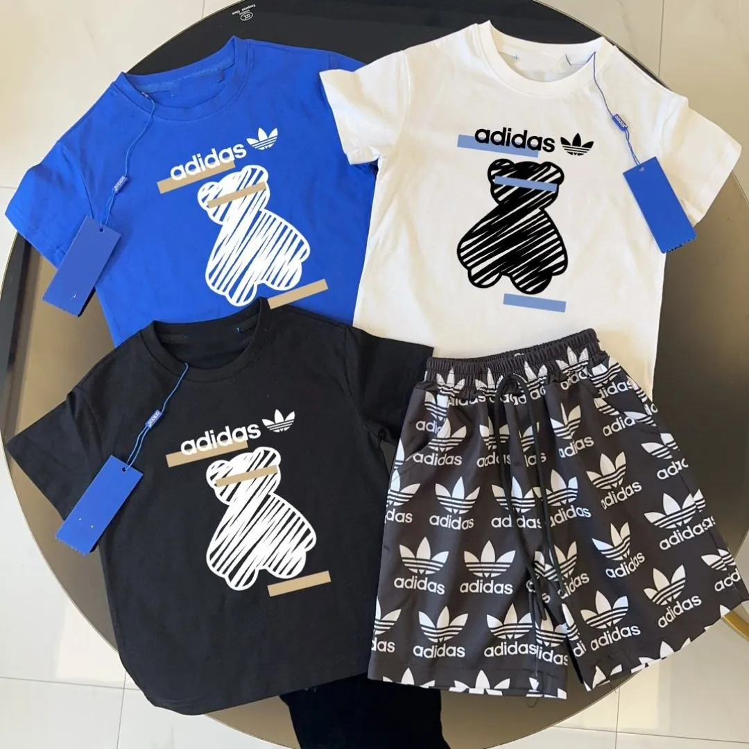 【90-160cm】人気爆発中 売れ筋 トレンド  カジュアル 柄いろいろ 半袖 Ｔシャツ