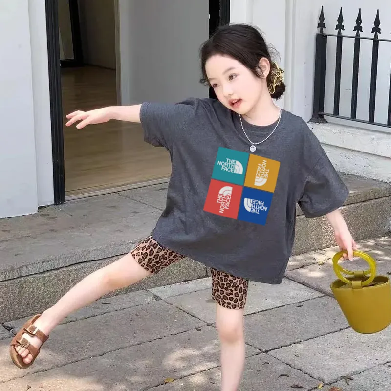 【90-160cm】取り入れたい 爆売れ中 トレンド  合わせやすい 女の子 半袖Ｔシャツ