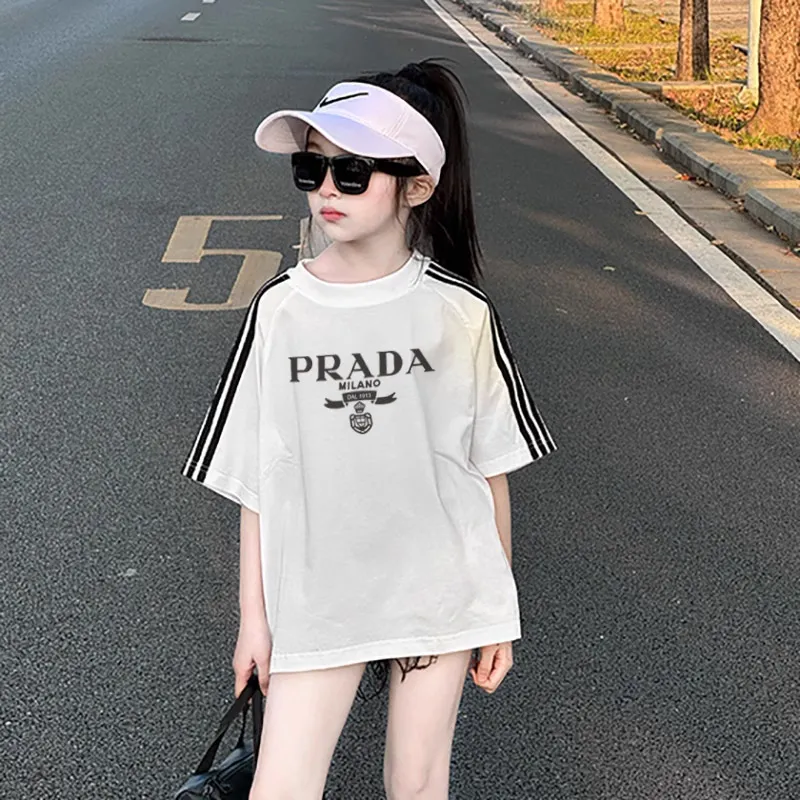 【100-150cm】好感度100％  売れ筋 おしゃれ 快適 合わせやすい 女の子 半袖 Ｔシャツ