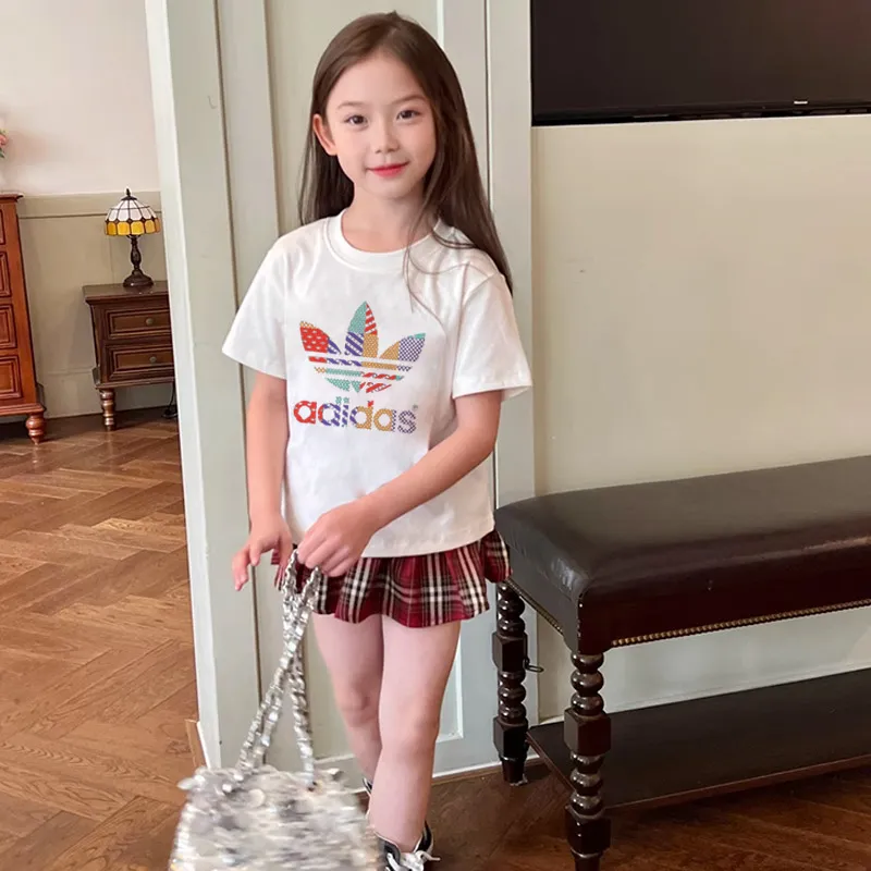 【90-160cm】見逃し厳禁 通気性 トレンド  デザイン満点  着心地良い 女の子  半袖 Ｔシャツ