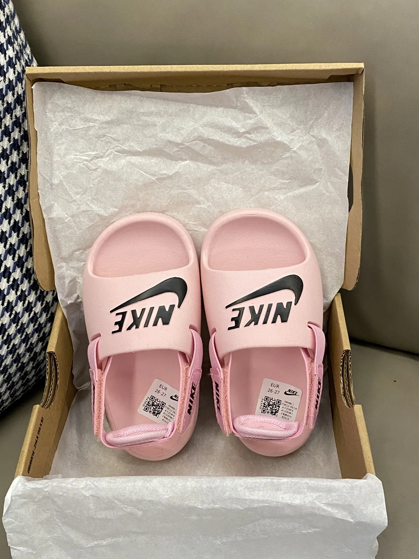 リピーター多数 売れ筋 軽量設計 シンプル 取り外し可能 履きやすい 男女兼用 スリッパ