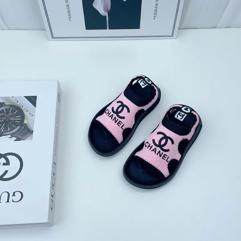 トレンド感満載 軽量 柔らかい履き心地 ニットアッパー キッズ サンダル