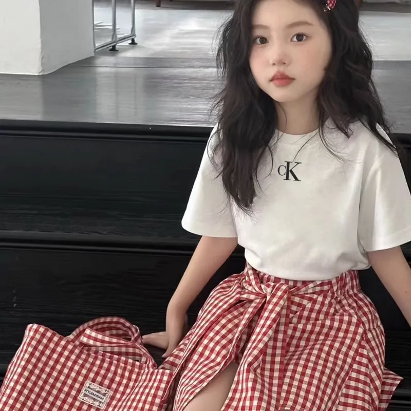 【90-160cm】トレンド 絶対欲しい  シンプル  合わせやすい 女の子  半袖 Ｔシャツ