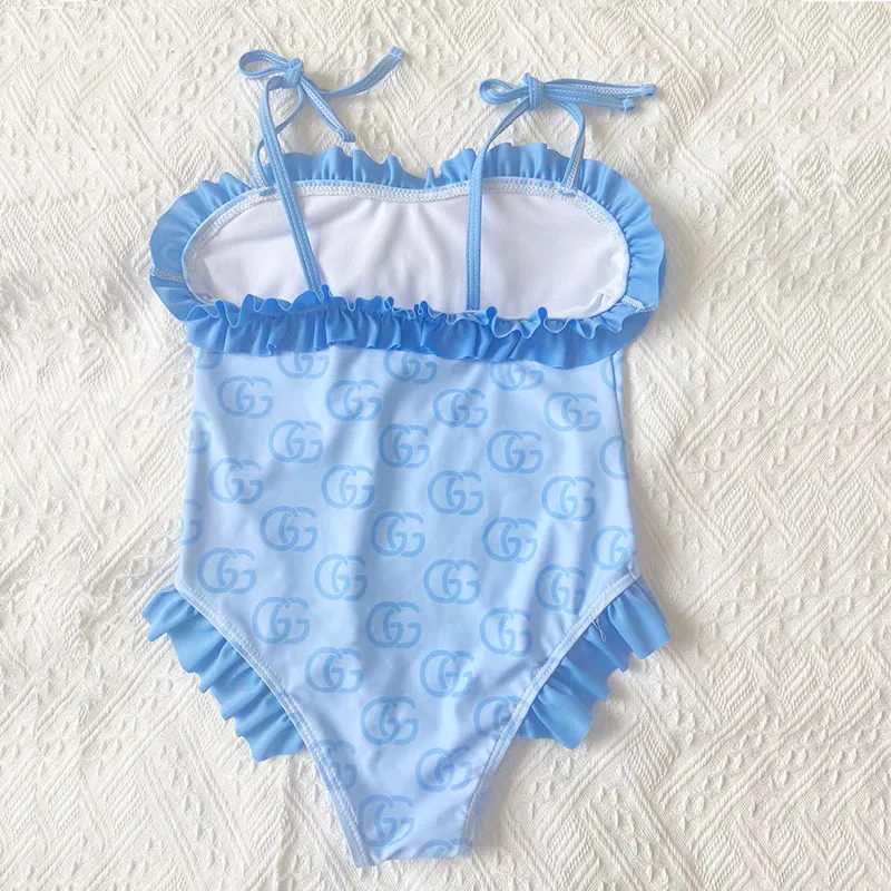 【90-150cm】超人気商品 目立つ かわいい キュート フリル 水着