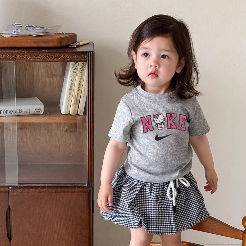 【90-150cm】夏にぴったり 人気上昇中 ふんわり可愛い フィット感 女の子 半袖 Ｔシャツ