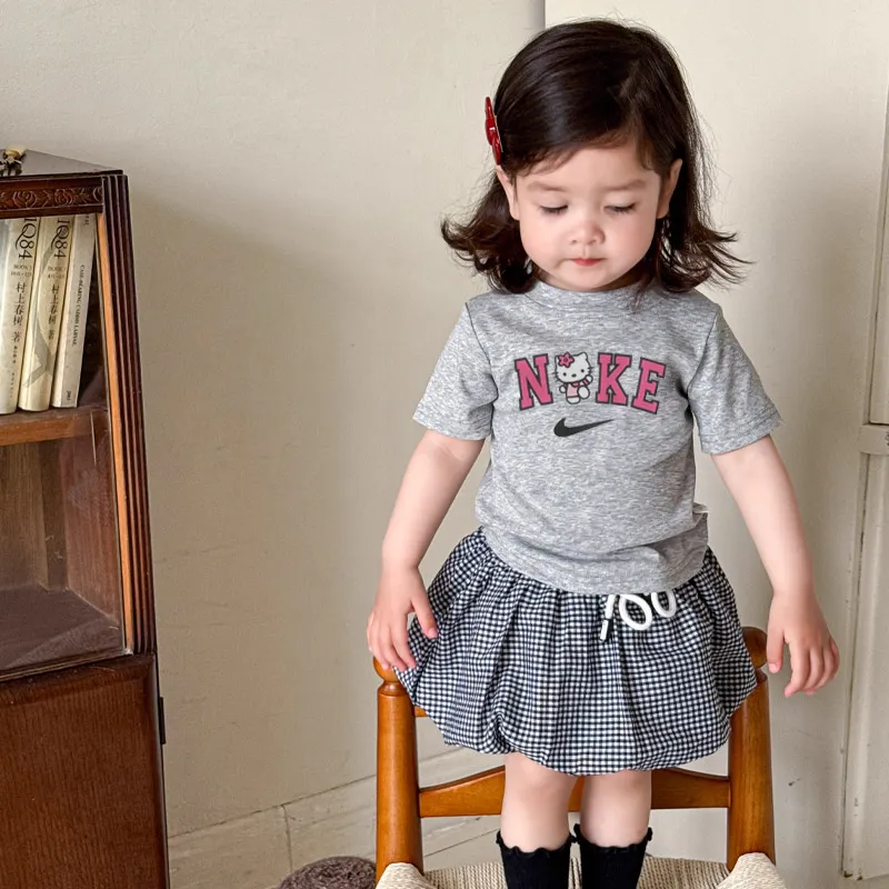 【90-150cm】夏にぴったり 人気上昇中 ふんわり可愛い フィット感 女の子 半袖 Ｔシャツ