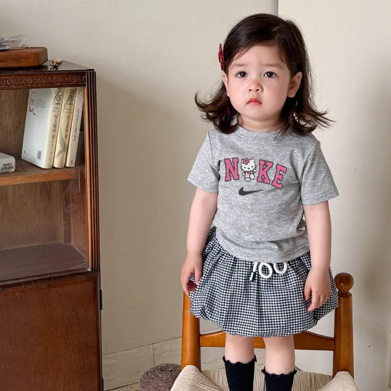 【90-150cm】夏にぴったり 人気上昇中 ふんわり可愛い フィット感 女の子 半袖 Ｔシャツ