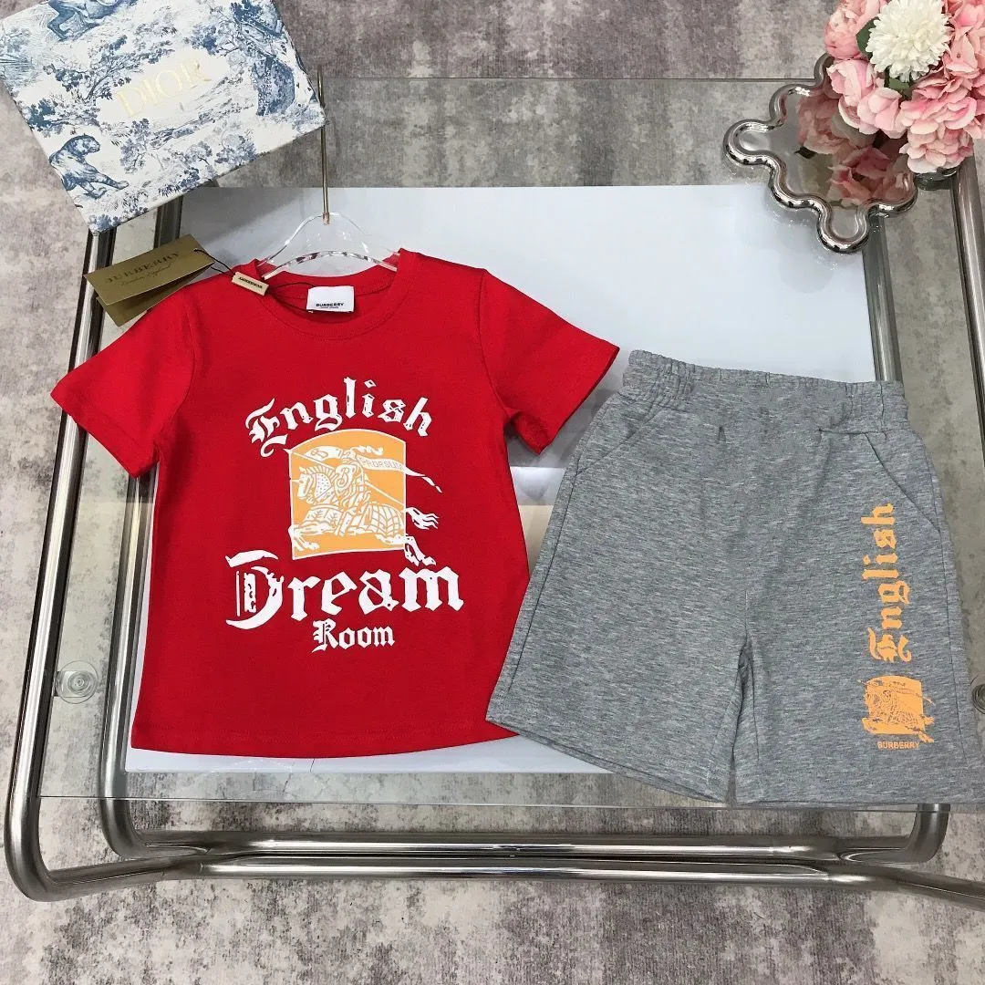 【90-160cm】二点セット リピーター多数 多色展開 カジュアル トレンド 半袖Ｔシャツ+ショートパンツ セットアップ