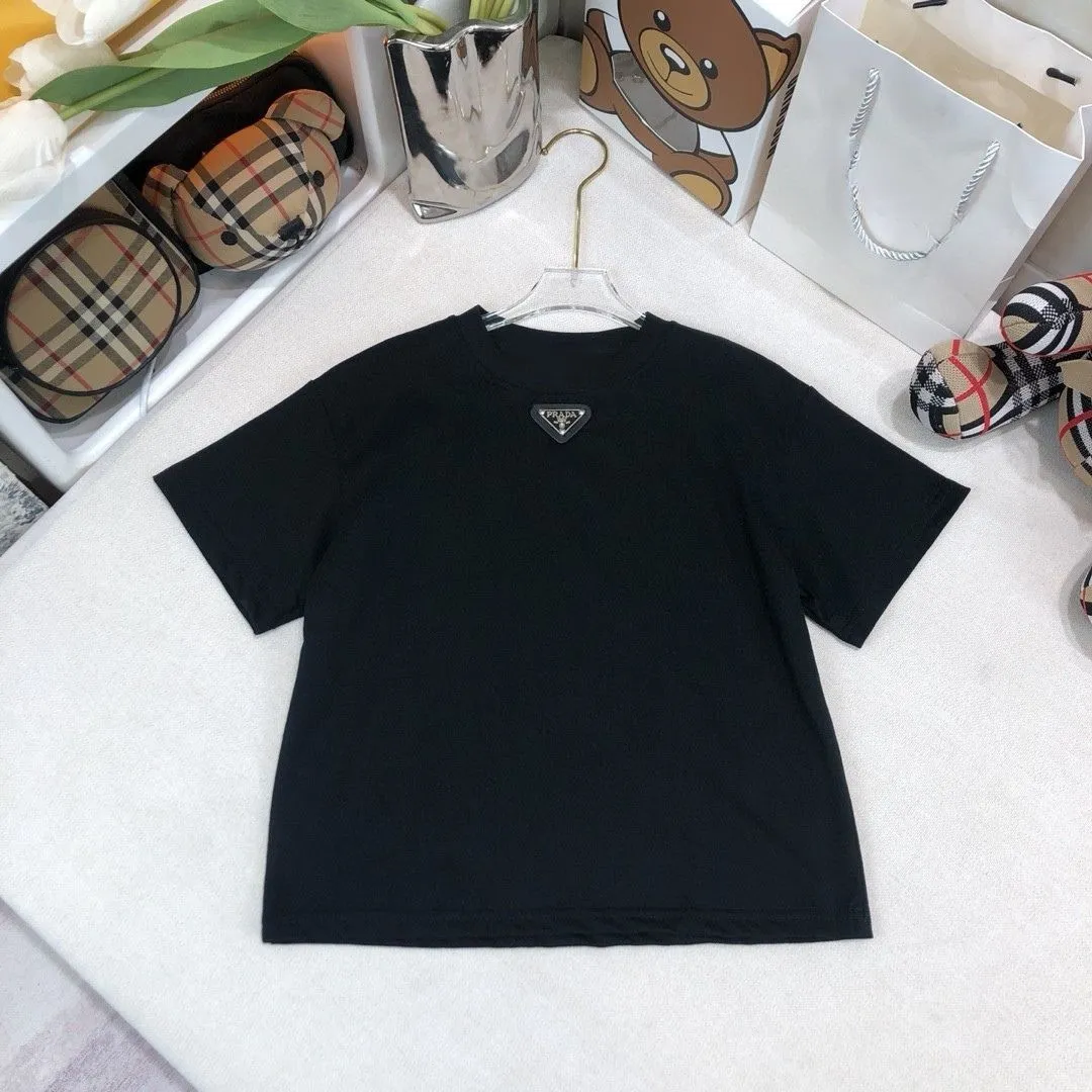 【90-160cm】二点セット リラックス感ある 大人気 シンプル 半袖Ｔシャツ+ショートパンツ セットアップ