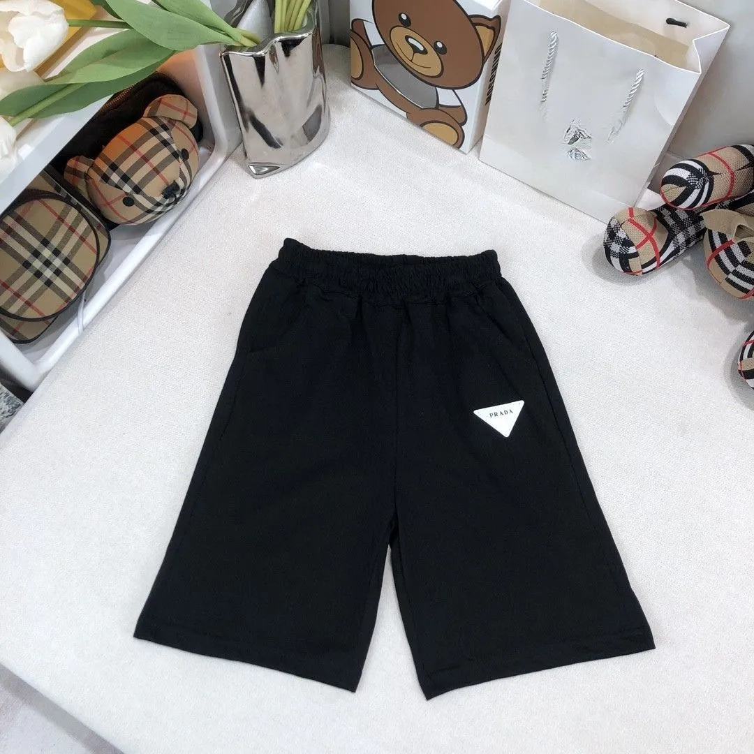 【90-160cm】二点セット リラックス感ある 大人気 シンプル 半袖Ｔシャツ+ショートパンツ セットアップ