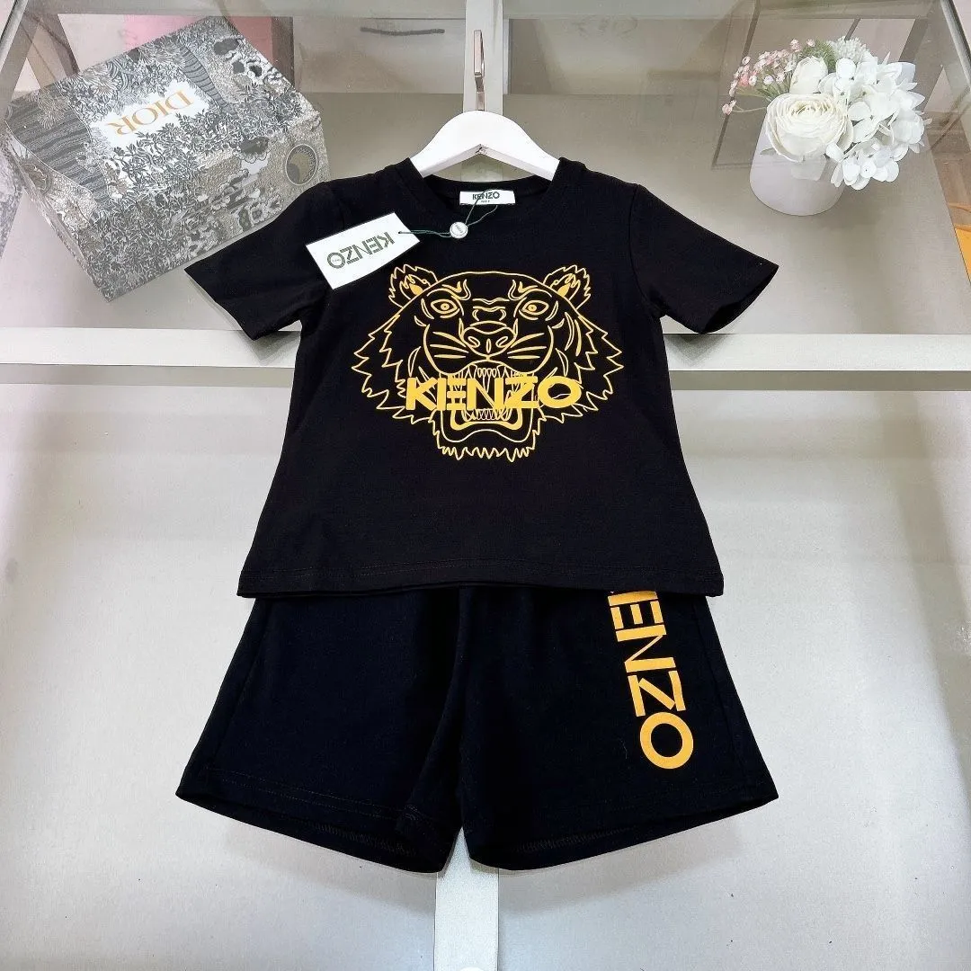 【90-160cm】二点セット 絶対後悔しない 涼しく快適 虎柄 トレンド 半袖Ｔシャツ+ショートパンツ セットアップ