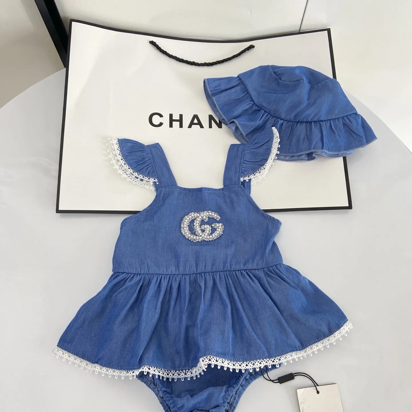 【59-90cm】二点セット おしゃれキッズ必見  品質満点 おしゃれ 肌触り良い ベビー ロンパース+帽子 セット