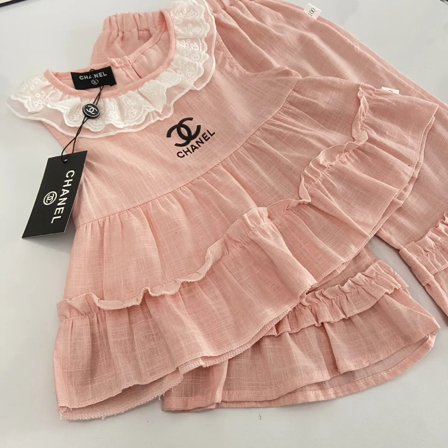 【90-140cm】二点セット 好感度100％  ふんわり可愛い スウィート 女の子 タンクトップ+パンツ セットアップ