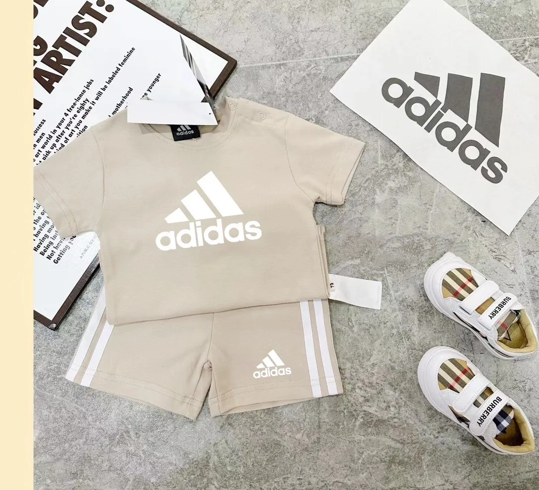 【66-100cm】二点セット 超人気商品 爆売れ中 カジュアル 多色展開 半袖Ｔシャツ+ショートパンツ セットアップ