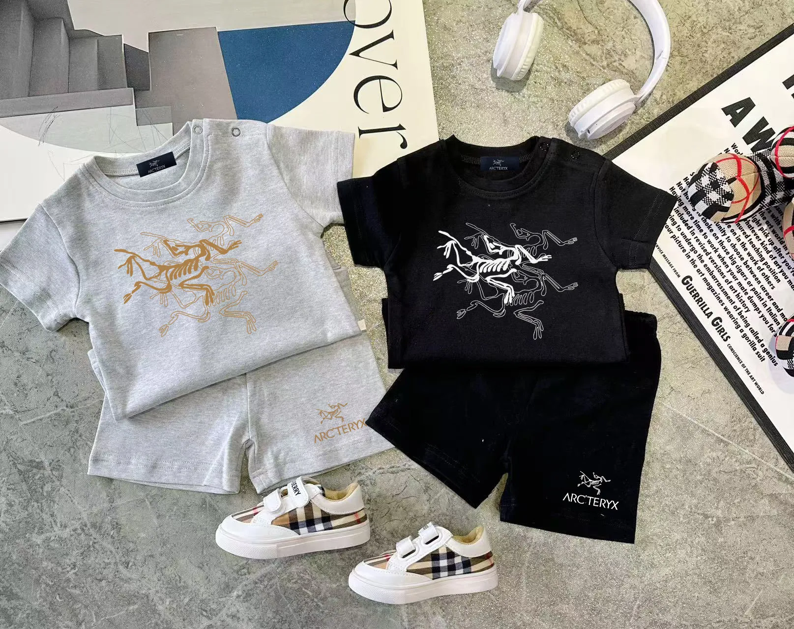 【66-110cm】二点セット SNS映えコーデに カジュアル  お出かけに 軽やかな着心地 半袖Ｔシャツ+ショートパンツ セットアップ