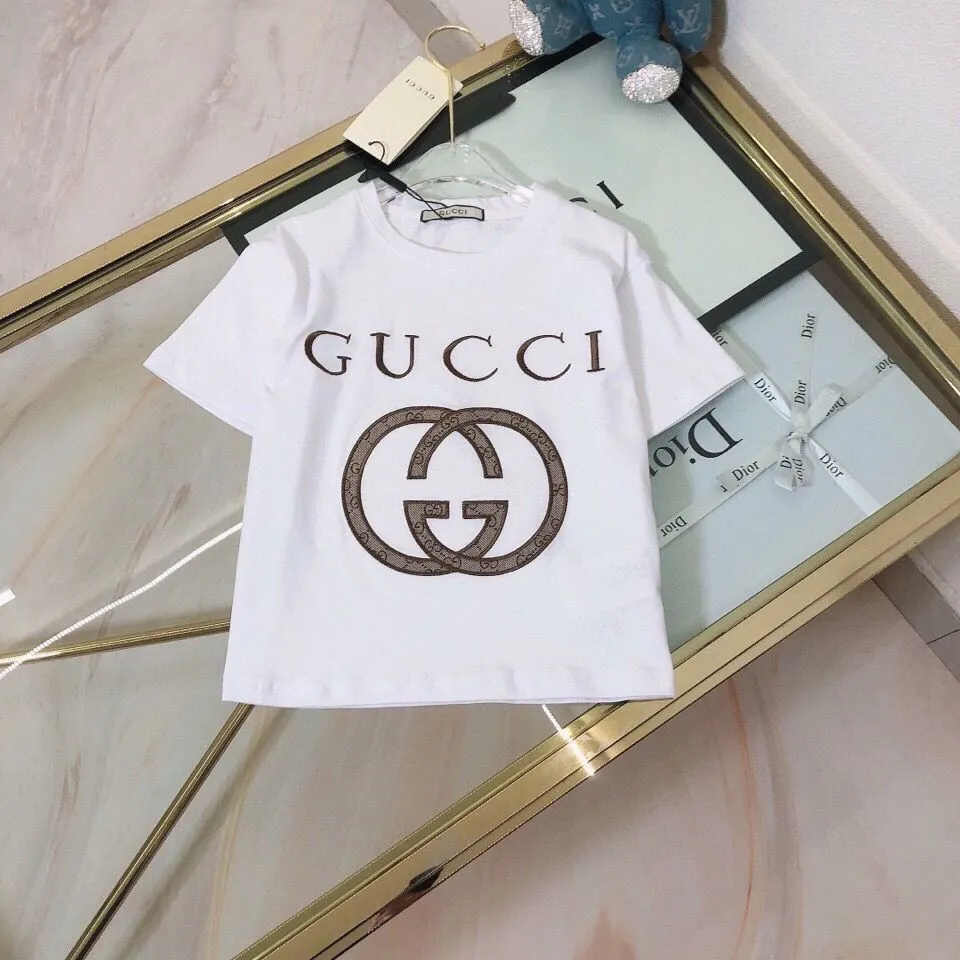 【90-160cm】二点セット デイリーにぴったり 大活躍 カジュアル 快適 半袖Ｔシャツ+ショートパンツ セットアップ