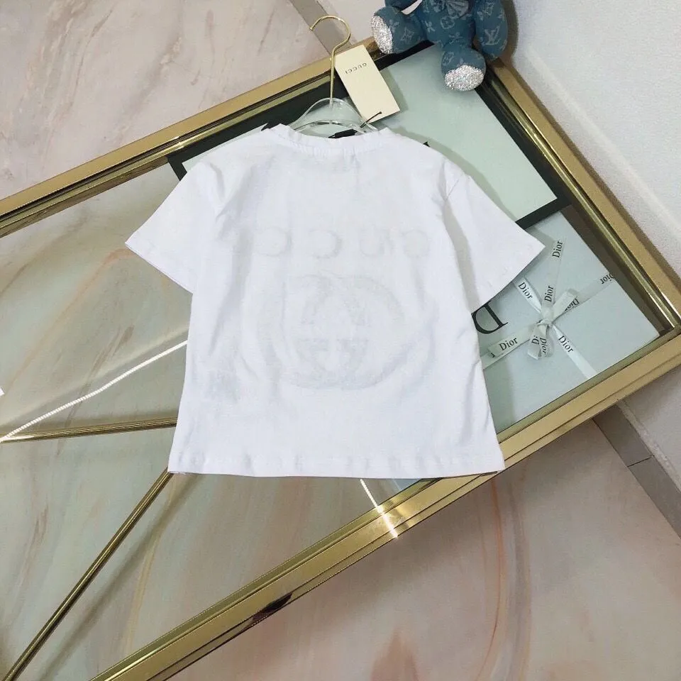 【90-160cm】二点セット デイリーにぴったり 大活躍 カジュアル 快適 半袖Ｔシャツ+ショートパンツ セットアップ