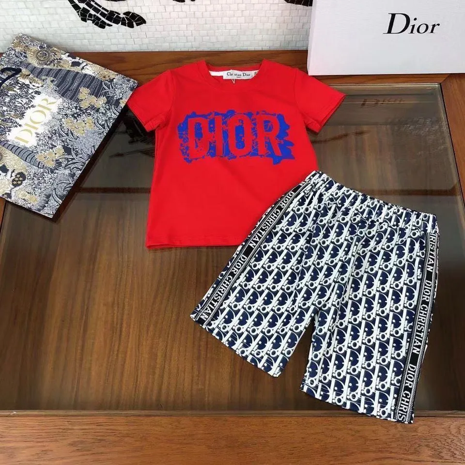 【90-160cm】二点セット コンフォート感抜群 絶対流行 カジュアル 半袖Ｔシャツ+ショートパンツ セットアップ
