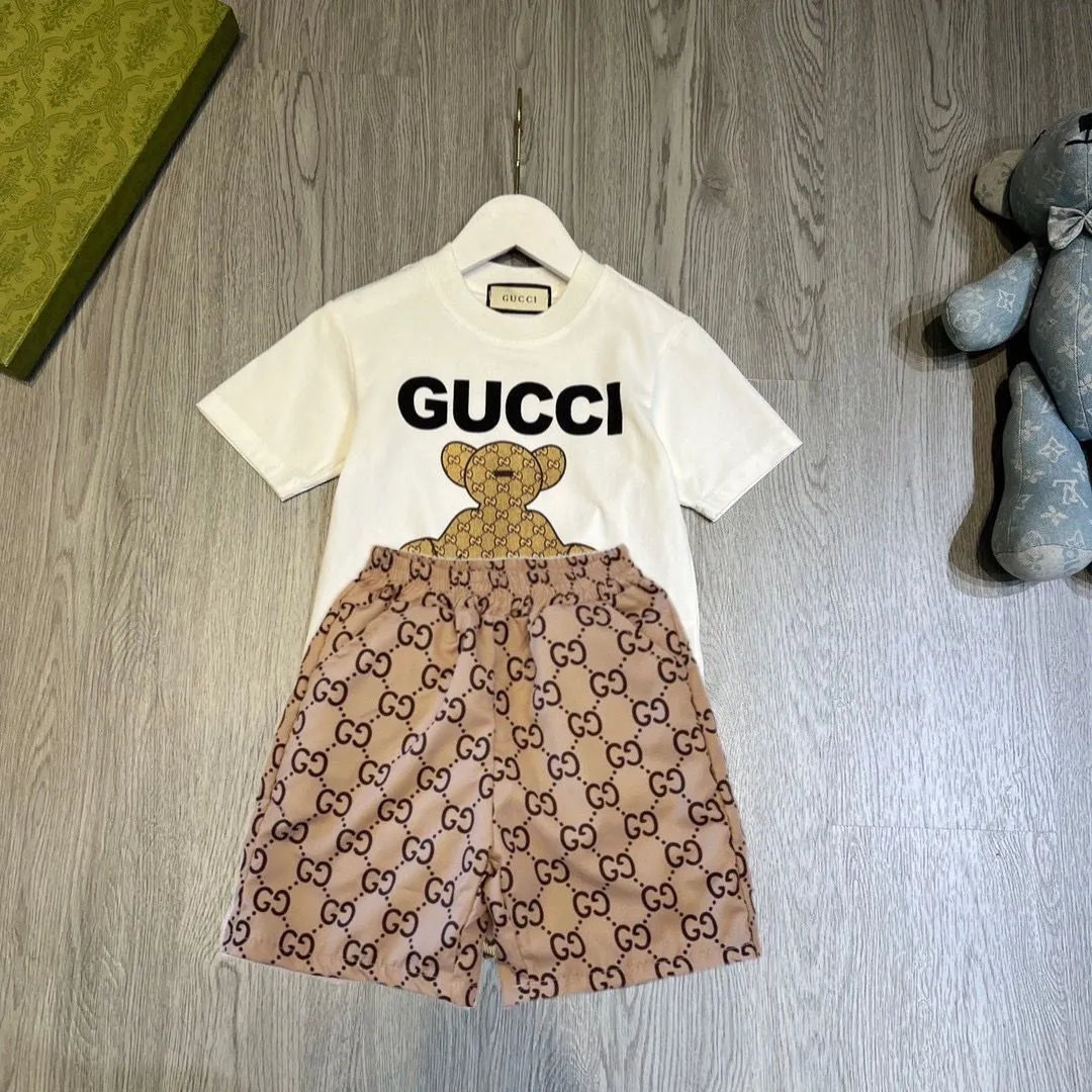 【90-160cm】二点セット 好感度100％  大注目 カジュアル 着やすい  半袖Ｔシャツ+ショートパンツ セットアップ
