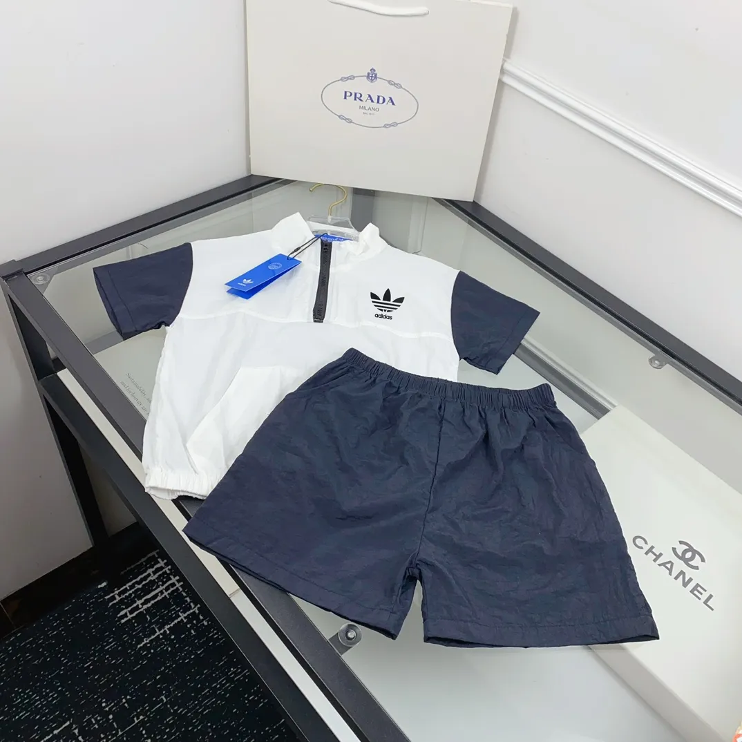 【73-120cm】二点セット 夏にぴったり UV対策 吸汗速乾 トレンド  半袖 Ｔシャツ+ショートパンツ セットアップ
