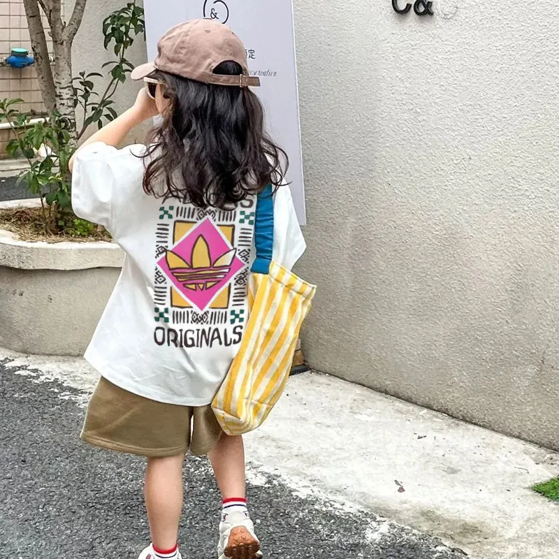 【90-160cm】ママたちに大好評 おしゃれ ストリート スタイリッシュ 女の子 半袖 Ｔシャツ