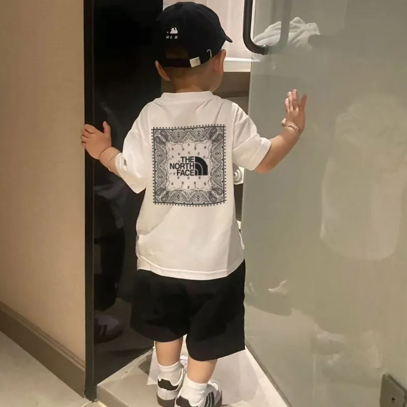 【90-160cm】二点セット 単品注文OK 話題沸騰中 大活躍 カジュアル 快適 半袖 Ｔシャツ+ショートパンツ セットアップ