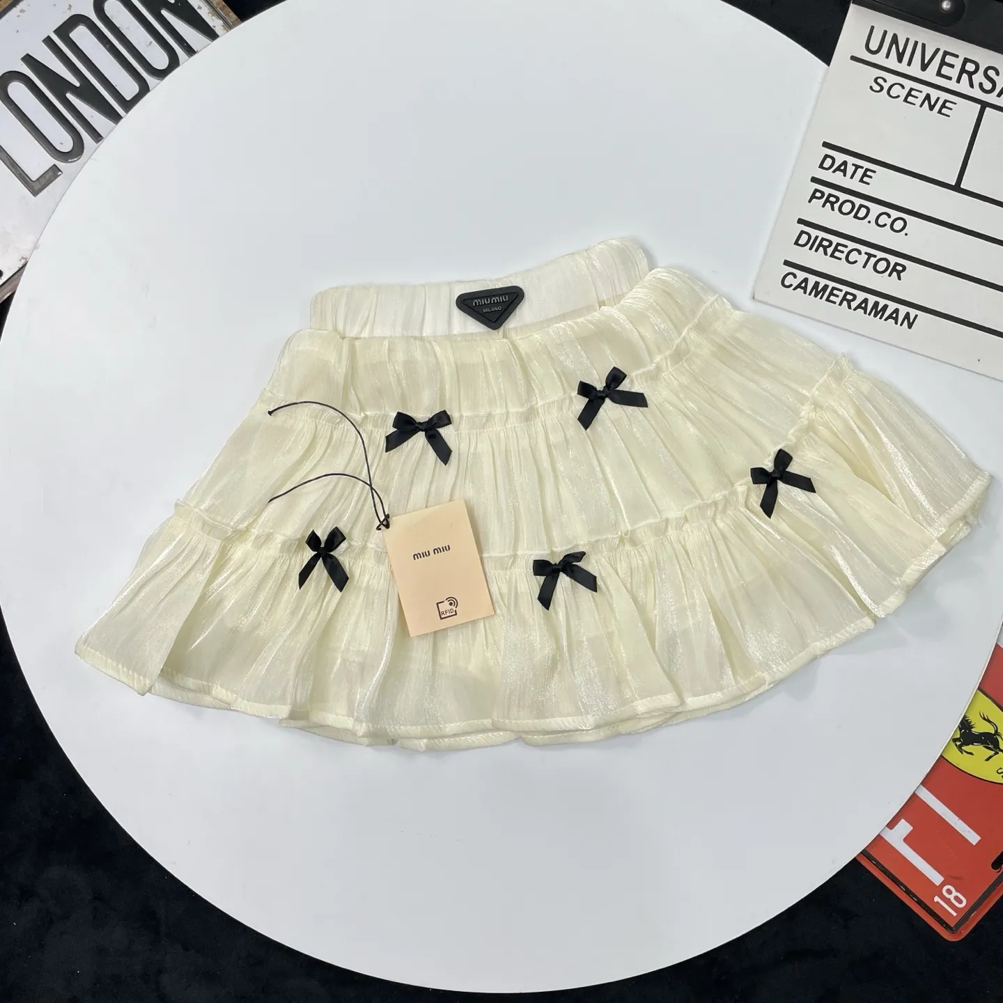 【90-140cm】オシャレ度高め 大好評 かわいさ満点 シルエット リボン付き 女の子 スカート