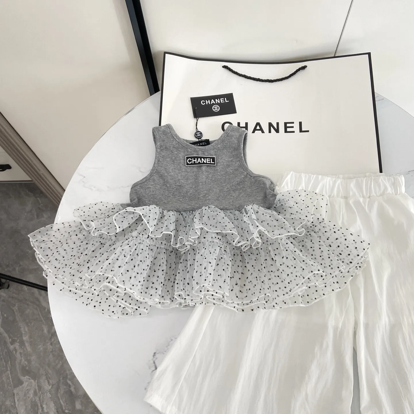 【90-140cm】二点セット オシャレ度高め 大活躍 スウィート 切り替え 女の子 タンクトップ+パンツ セットアップ