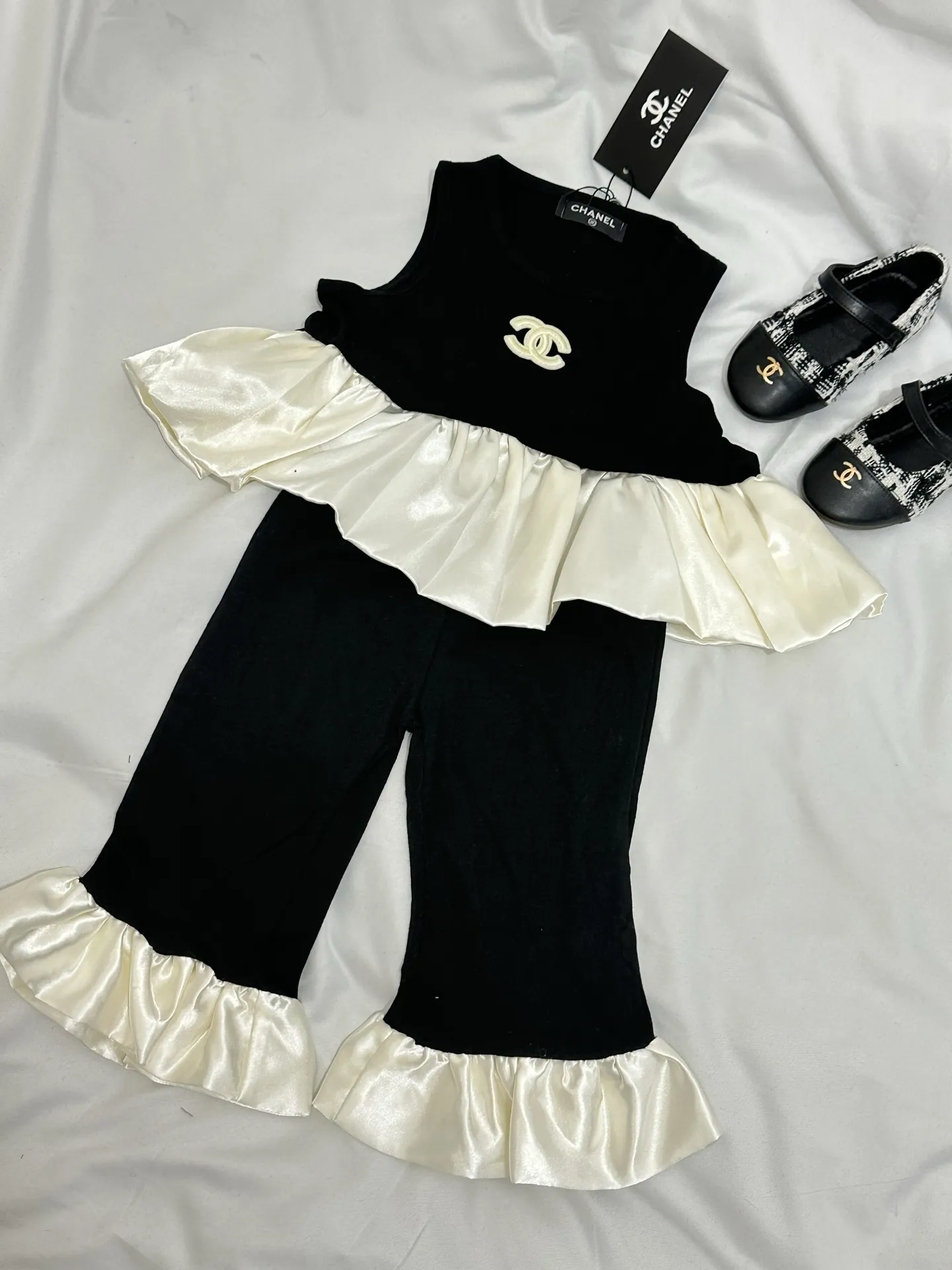 【80-130cm】二点セット おしゃれキッズ必見 おしゃれ きれいめ 切り替え 女の子 トップス+パンツ セットアップ