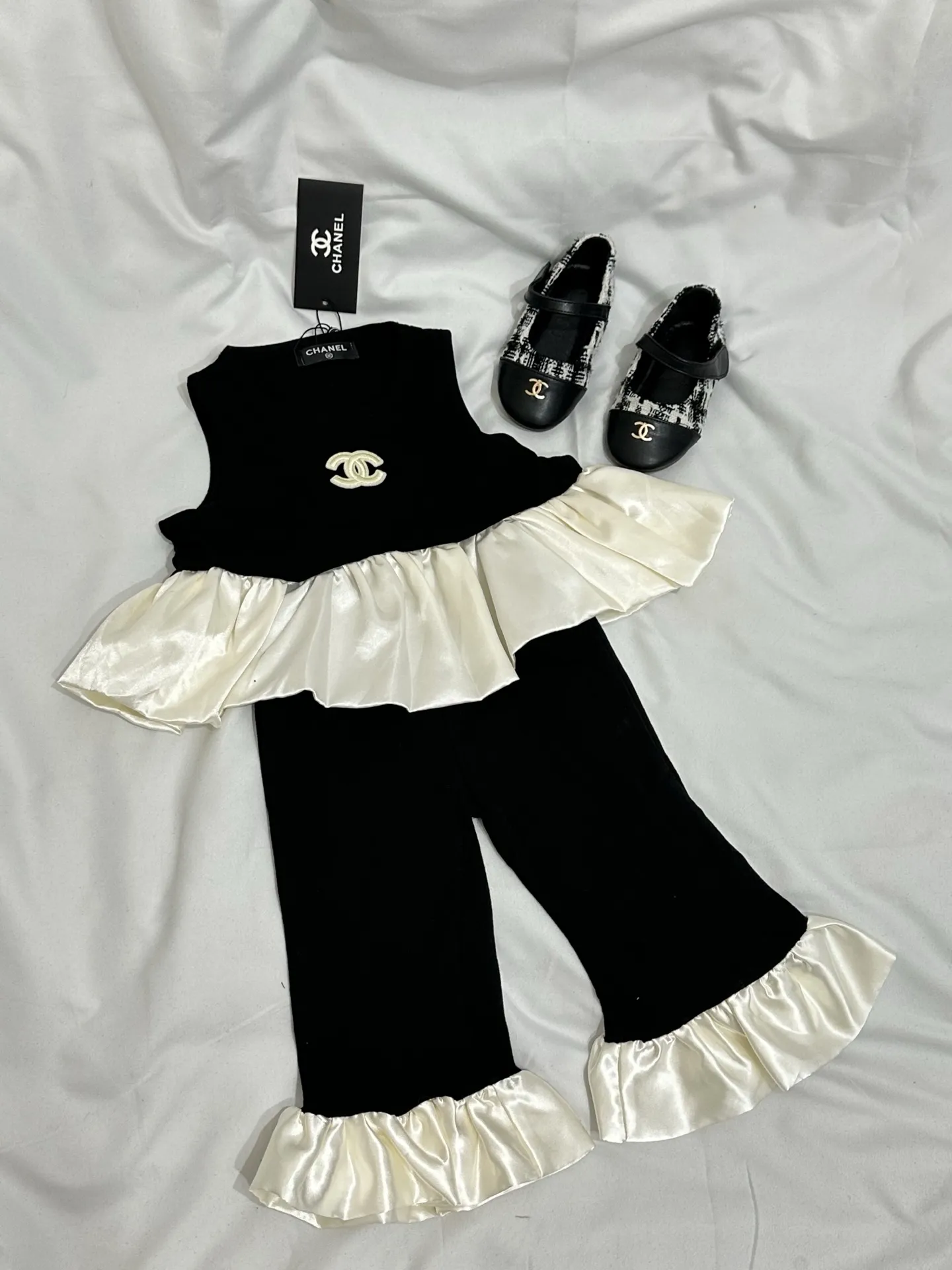 【80-130cm】二点セット おしゃれキッズ必見 おしゃれ きれいめ 切り替え 女の子 トップス+パンツ セットアップ
