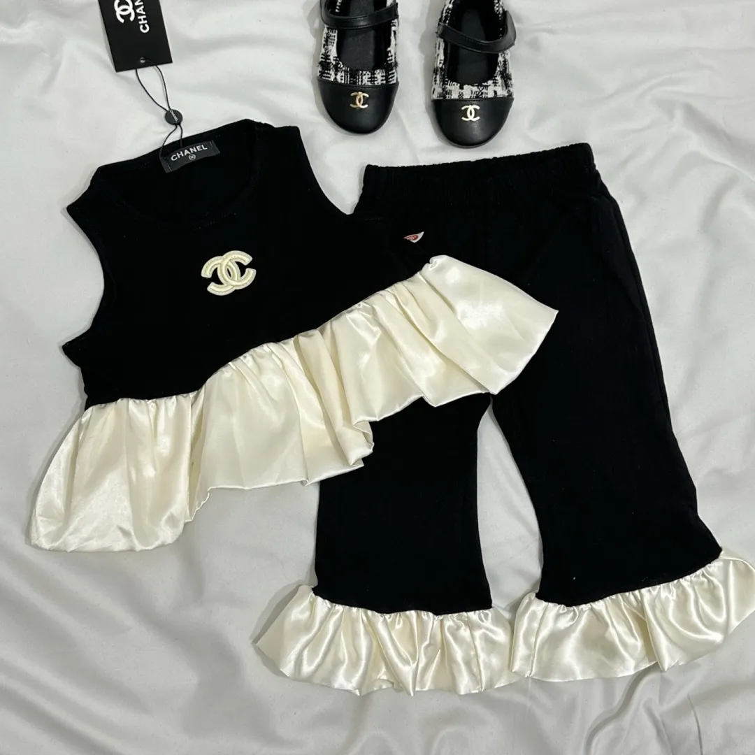 【80-130cm】二点セット おしゃれキッズ必見 おしゃれ きれいめ 切り替え 女の子 トップス+パンツ セットアップ