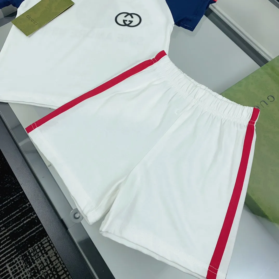【80-110cm】二点セット 見逃し厳禁 トレンド  カジュアル 半袖Ｔシャツ+ショートパンツ セットアップ