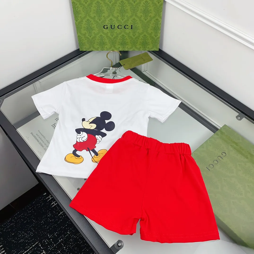 【80-130cm】二点セット 好感度UP かわいさ満点 カジュアル 半袖Ｔシャツ+ショートパンツ セットアップ