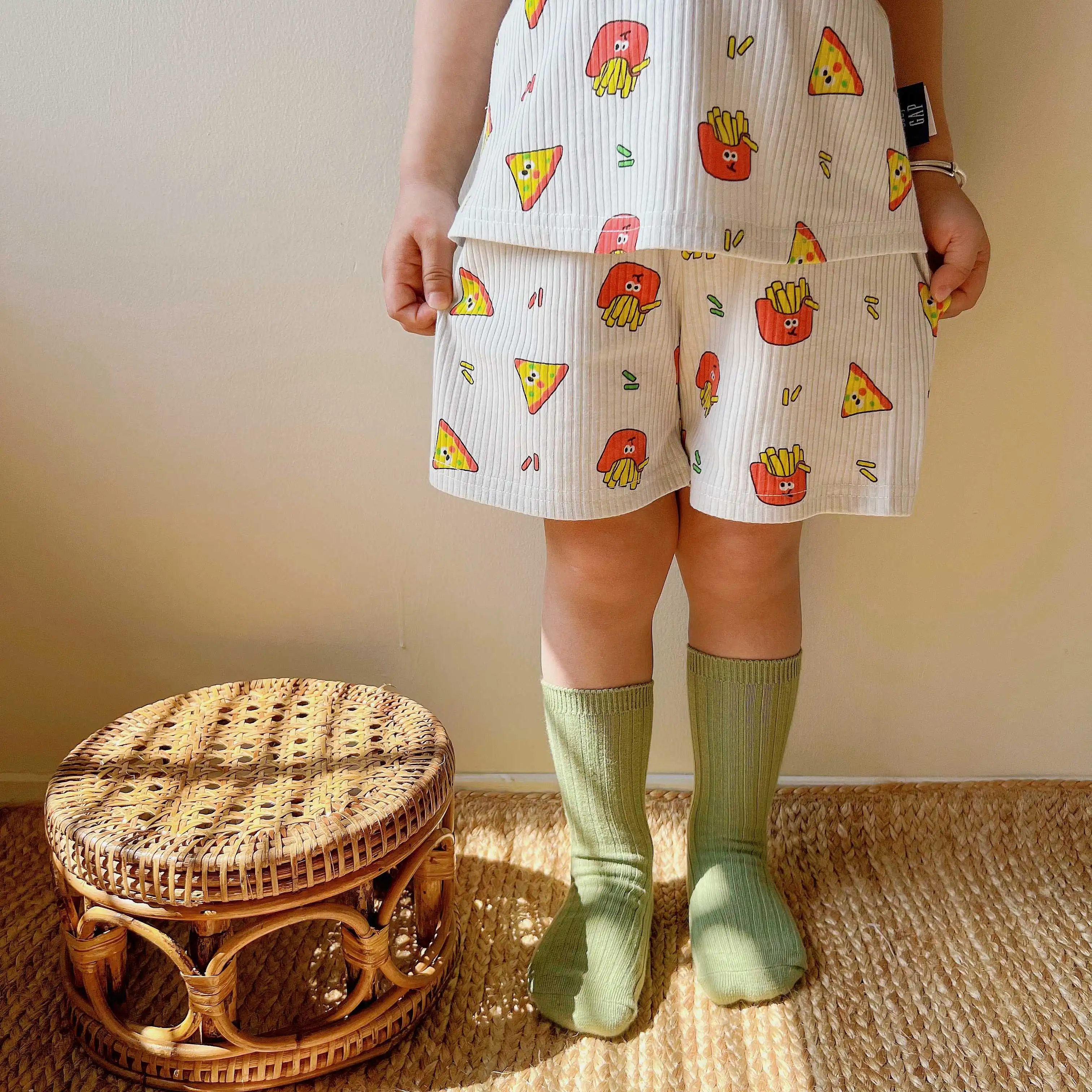 【80-120cm】二点セット 話題沸騰中 かわいさ満点 肌触り良い 女の子 半袖Ｔシャツ+ショートパンツ セットアップ