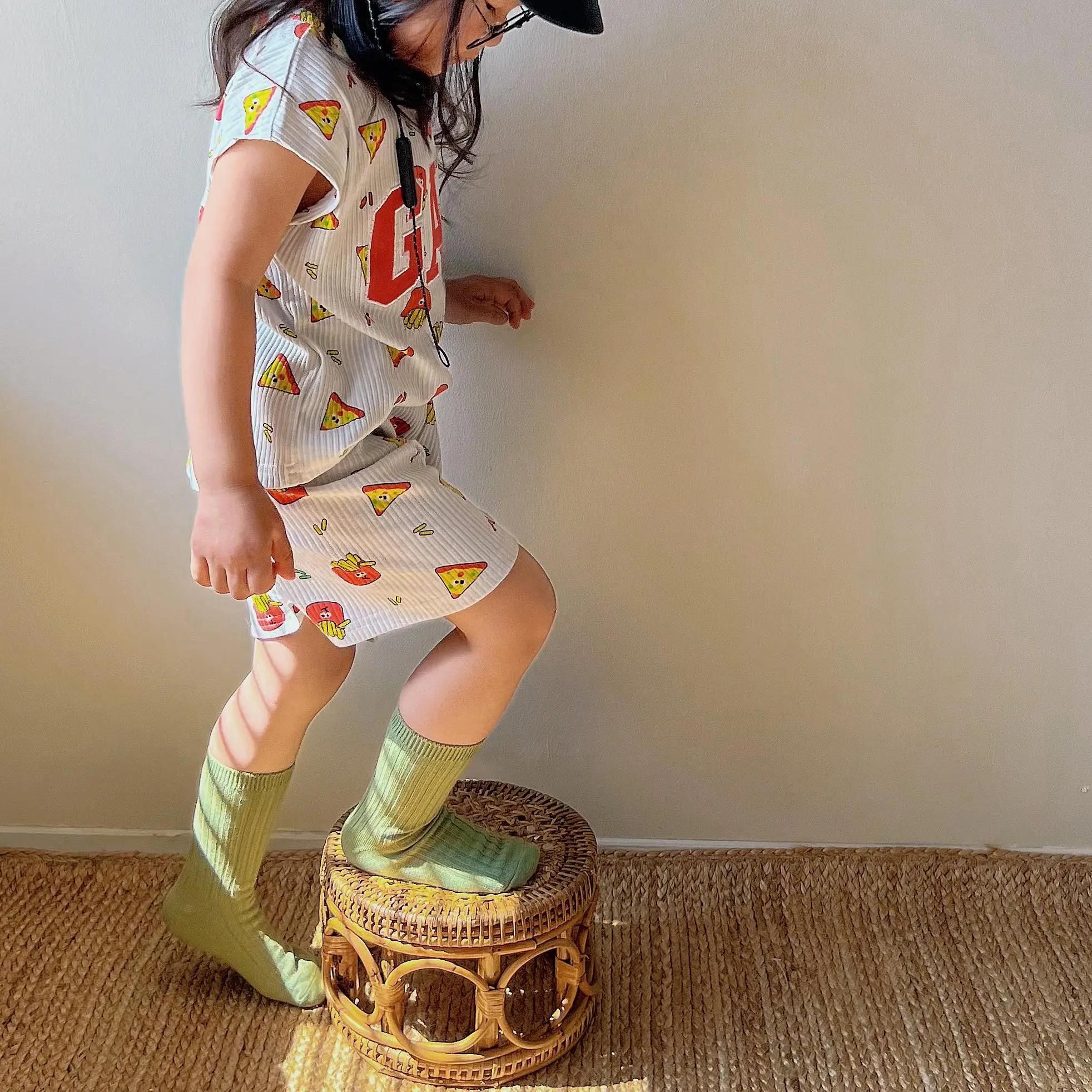【80-120cm】二点セット 話題沸騰中 かわいさ満点 肌触り良い 女の子 半袖Ｔシャツ+ショートパンツ セットアップ