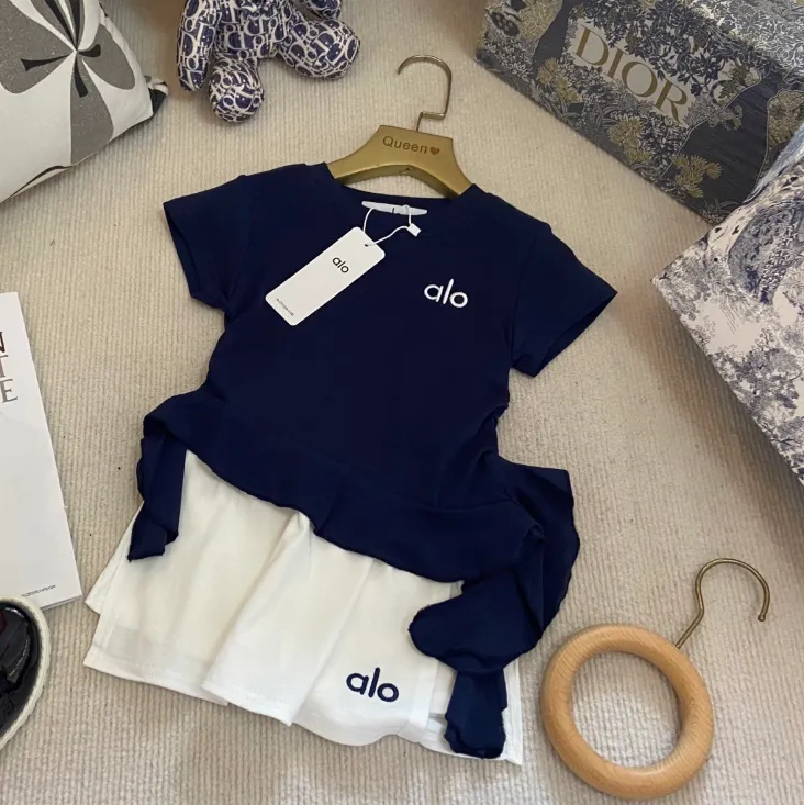 【90-170cm】二点セット 絶対流行 おしゃれ デザイン満点 女の子 半袖Ｔシャツ+スカート セットアップ