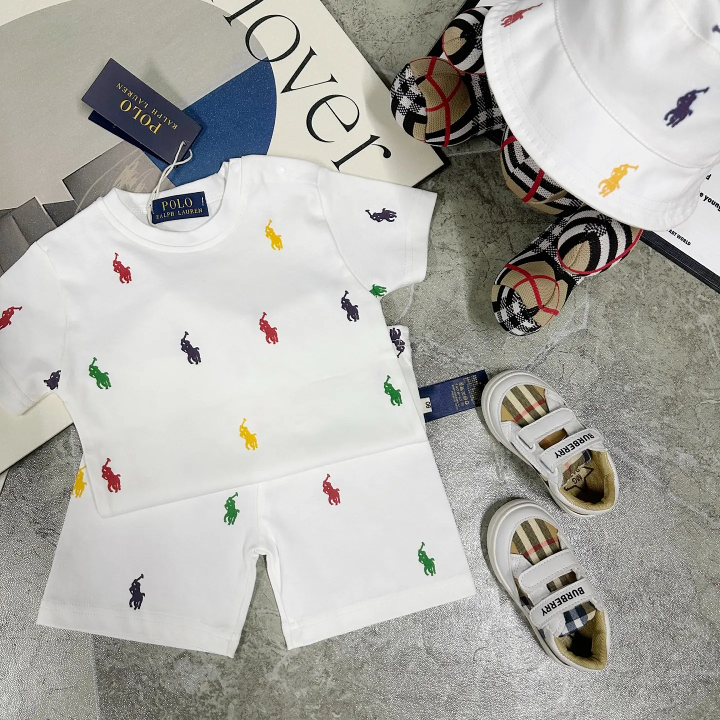 【66-110cm】二点セット 絶対欲しい 大注目 カジュアル 刺繍 トレンド  ベビー 半袖Ｔシャツ+ショートパンツ セットアップ