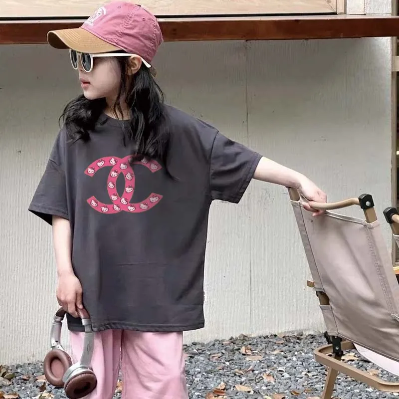 【90-160cm】取り入れたい 今季大注目 おしゃれ カジュアル 女の子 半袖 Ｔシャツ
