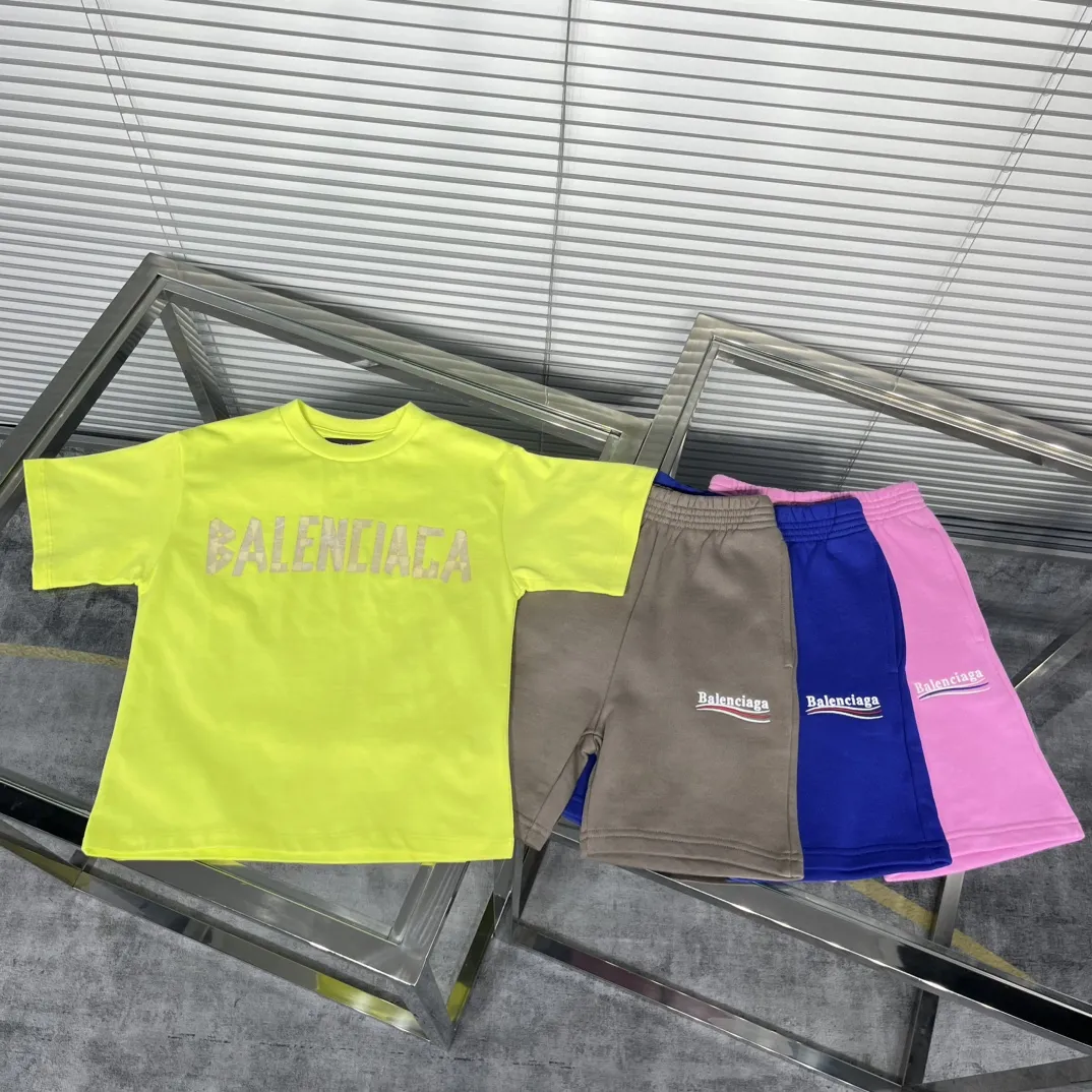 【100-150cm】目を奪われる 大人気 カジュアル トレンド スタイリッシュ 半袖 Ｔシャツ/ショートパンツ