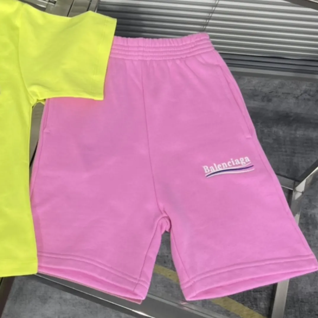 【100-150cm】目を奪われる 大人気 カジュアル トレンド スタイリッシュ 半袖 Ｔシャツ/ショートパンツ