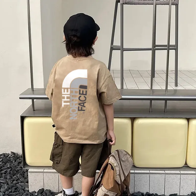 【90-160cm】着回し力抜群 爆売れ中 カジュアル 合わせやすい 男の子 半袖 Ｔシャツ