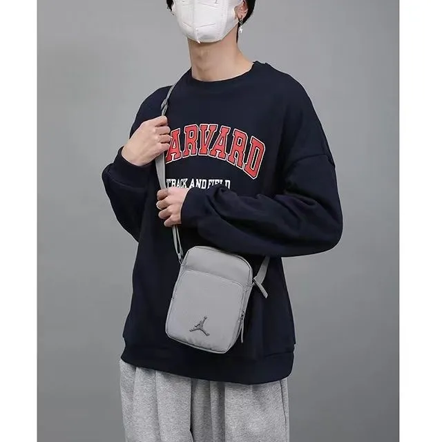 【激安1円！！】よく売れる お出掛け 合わせやすい 軽量 大容量 ショルダーバッグ