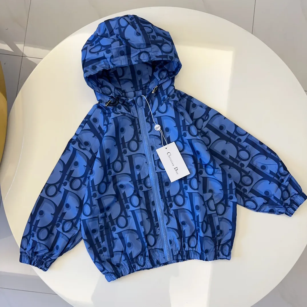 【90-150cm】トレンド感満点 お気に入り カジュアル カッコイイ アウター/長袖Ｔシャツ/パンツ