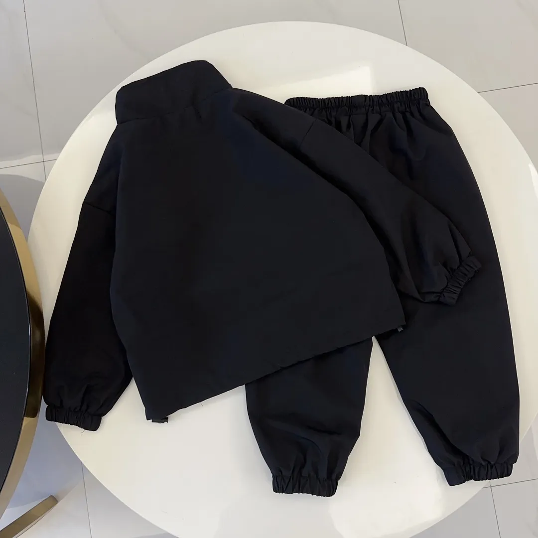 【100-150cm】二点セット 人気爆発中 売れ筋 カジュアル スポーティ トップス+パンツ セットアップ
