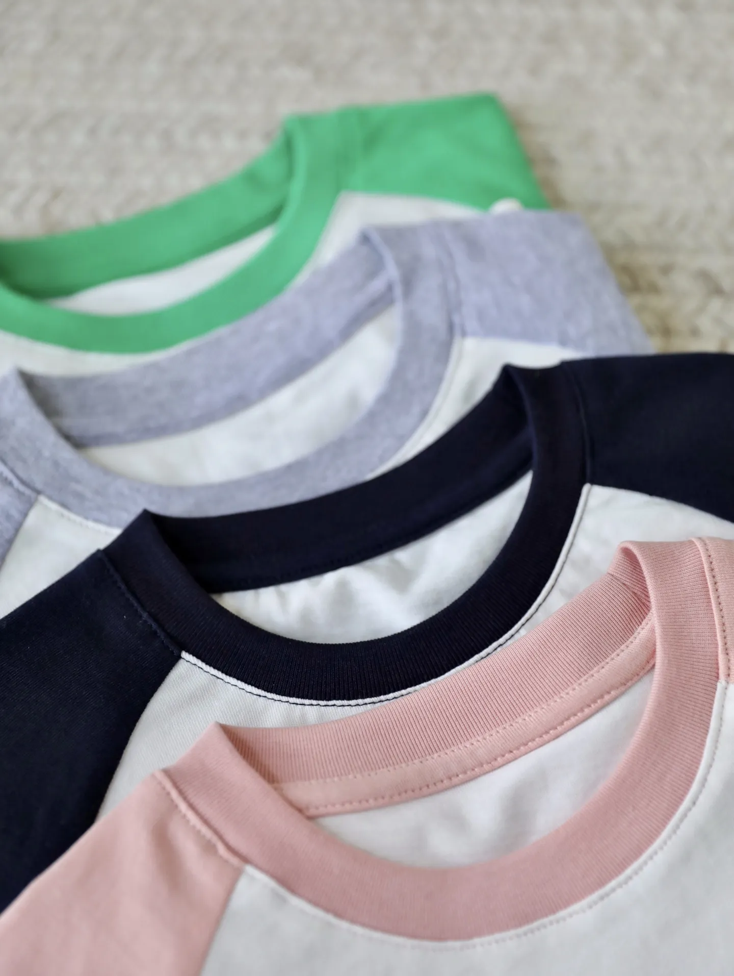 【90-150cm】元気いっぱい 好感度UP トレンド カジュアル 着心地良い 長袖 Ｔシャツ
