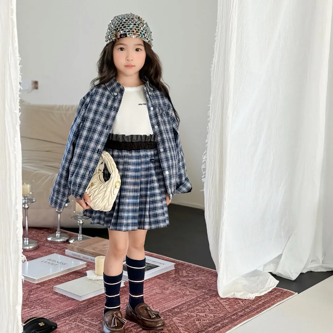 【110-150cm】おしゃれキッズ必見 品質満点 スウィート トレンド 女の子 長袖Ｔシャツ/アウター/スカート