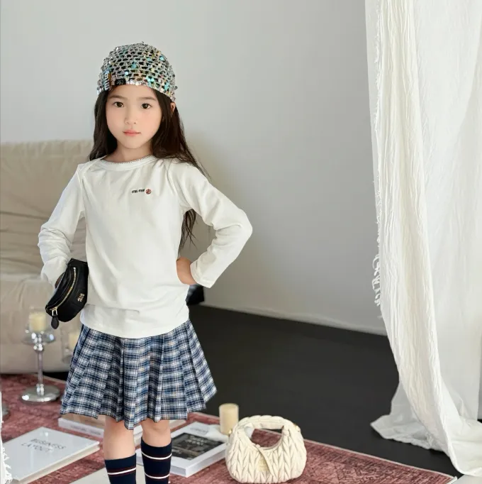 【110-150cm】おしゃれキッズ必見 品質満点 スウィート トレンド 女の子 長袖Ｔシャツ/アウター/スカート