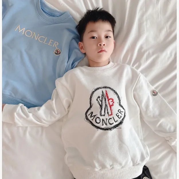【100-160cm】デイリーにぴったり 高品質 カジュアル 合わせやすい 男の子 トレーナー