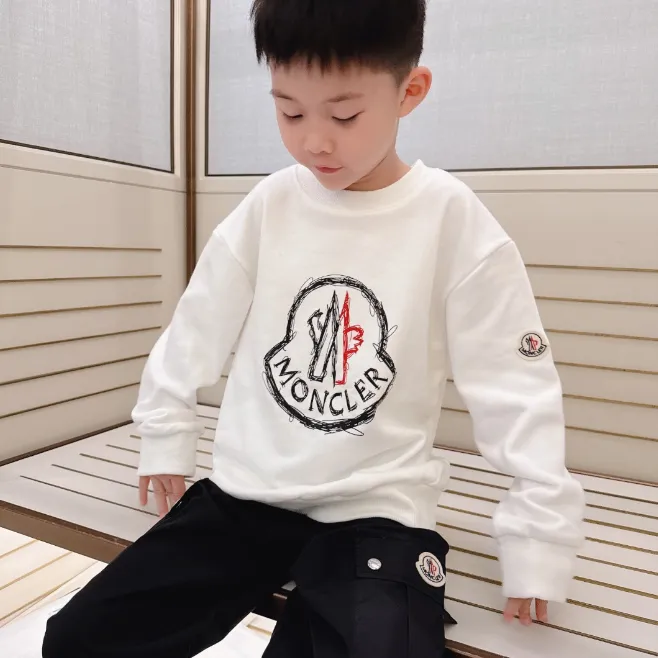 【100-160cm】デイリーにぴったり 高品質 カジュアル 合わせやすい 男の子 トレーナー